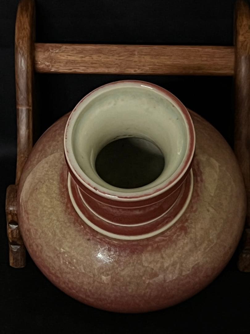 文房具　清康熙　 紅釉花瓶/F2-66