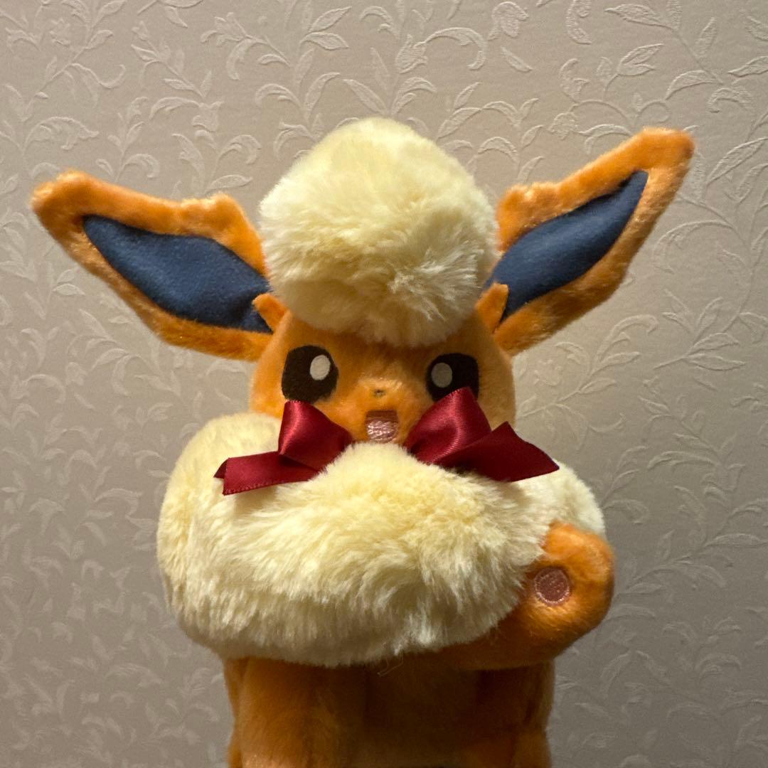 新品　タグ付き　ブースター　ぬいぐるみ　イーブイコレクション　ポケモンセンター