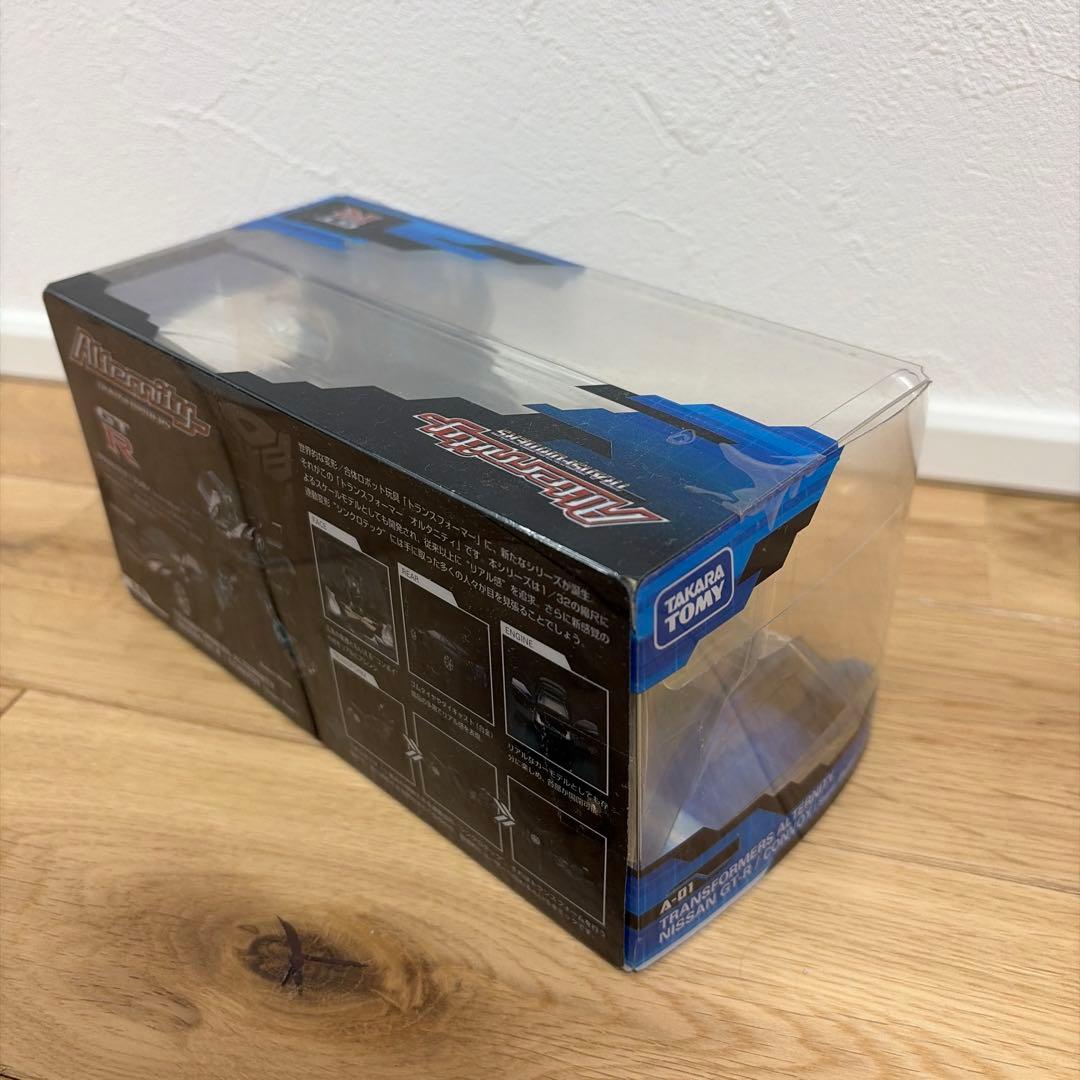 トランスフォーマーオルタニティ 日産GT-R/コンボイスーパーブラック