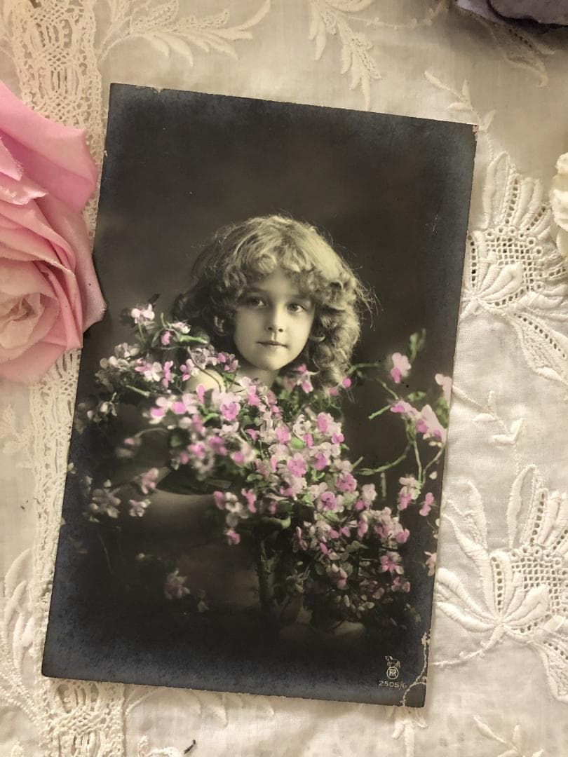 アンティーク ポストカード 花を纏う美しい少女