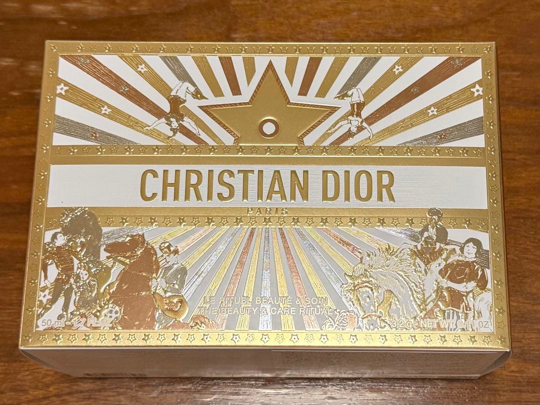 Dior ビューティー＆ケア セット 2025クリスマスコフレ【ショッパー付き】