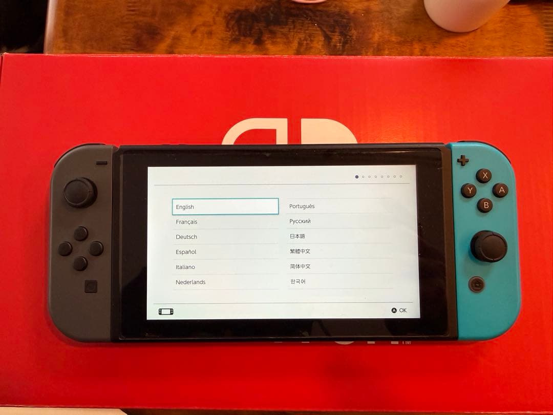 Nintendo Switch 本体　ケースのおまけ付き