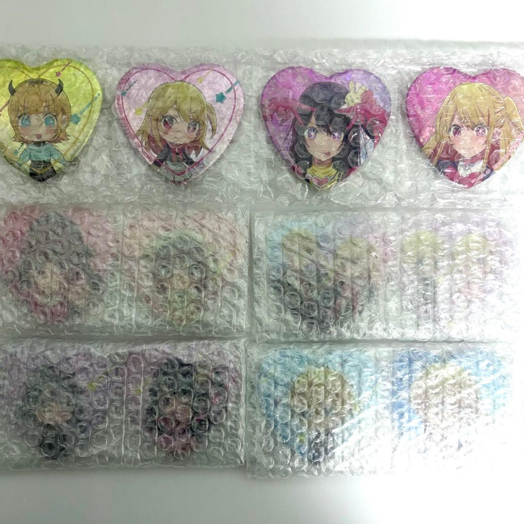 推しの子　ハート型ホログラム　缶バッジ