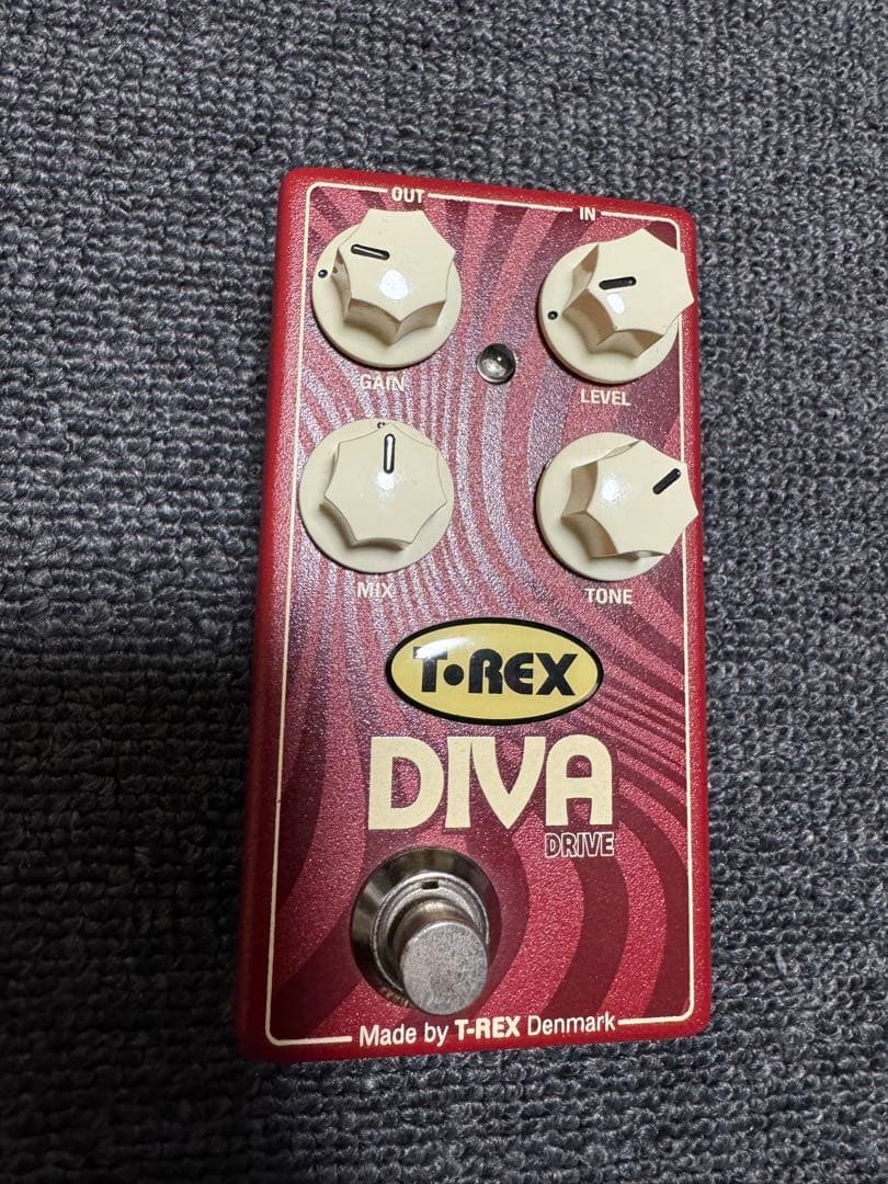 ギター T-REX DIVA Drive