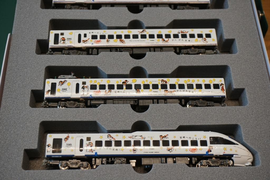 ＫＡＴＯ　885系 「たま（宮崎応援）」ラッピング仕様 ＳＭ-8編成 6両