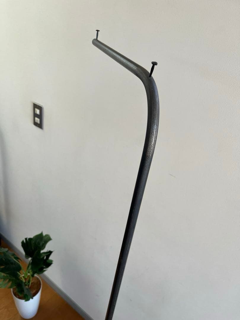 インダストリアル　アイアンコートハンガー　ヴィンテージスタイル　工業系　モダン