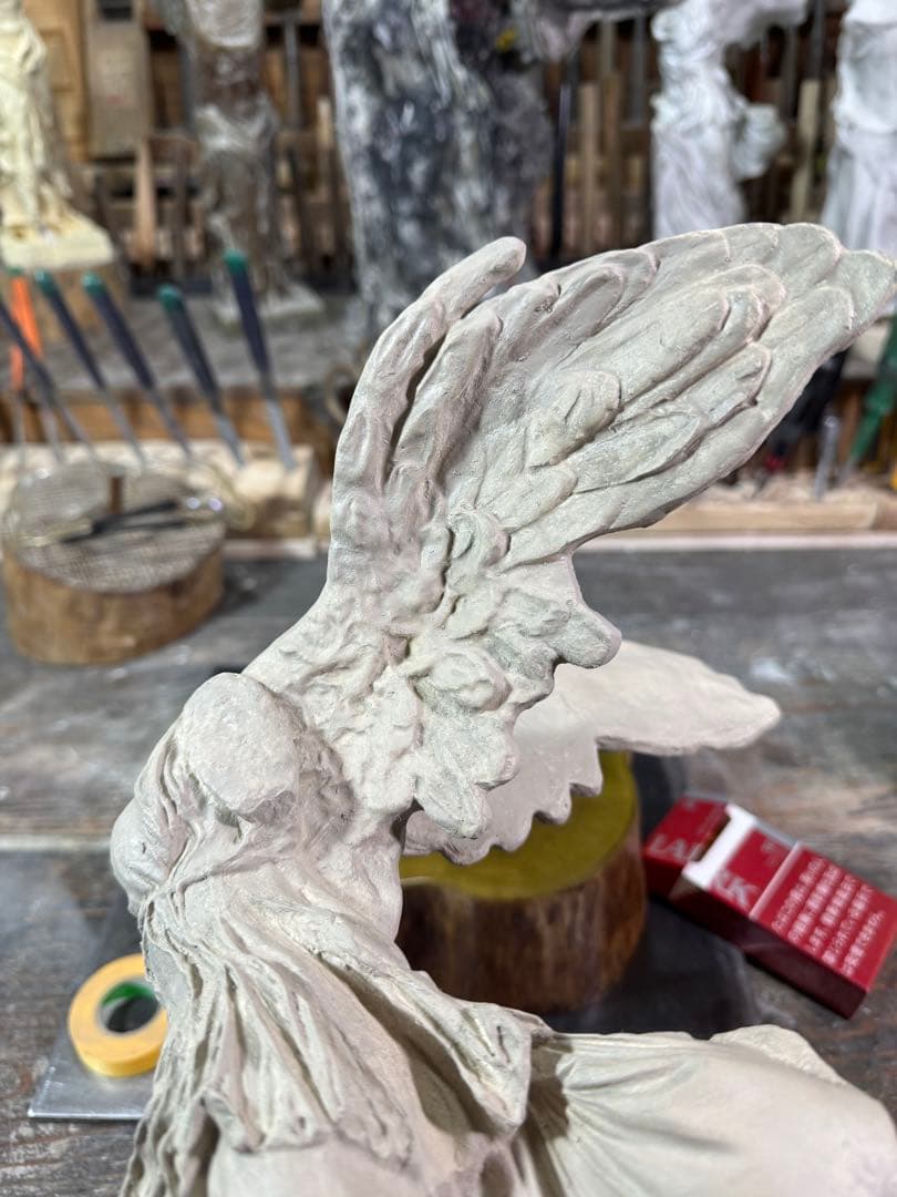 勝利の女神像 サモトラケのニケ 型製作 仕上げ塗装済み完成品 専用台座付き