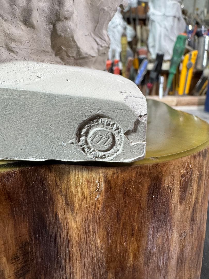 勝利の女神像 サモトラケのニケ 型製作 仕上げ塗装済み完成品 専用台座付き