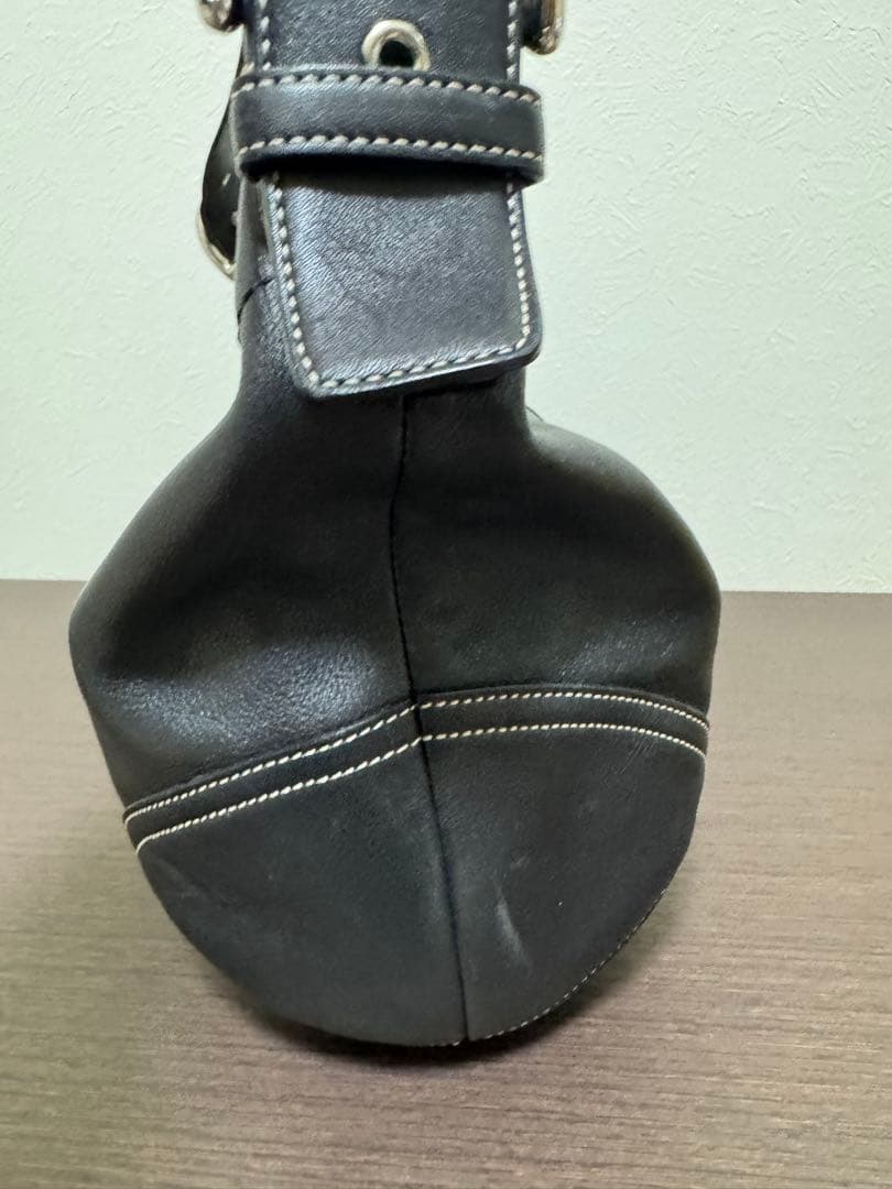 C*o様 COACHブラックレザーショルダーバッグ