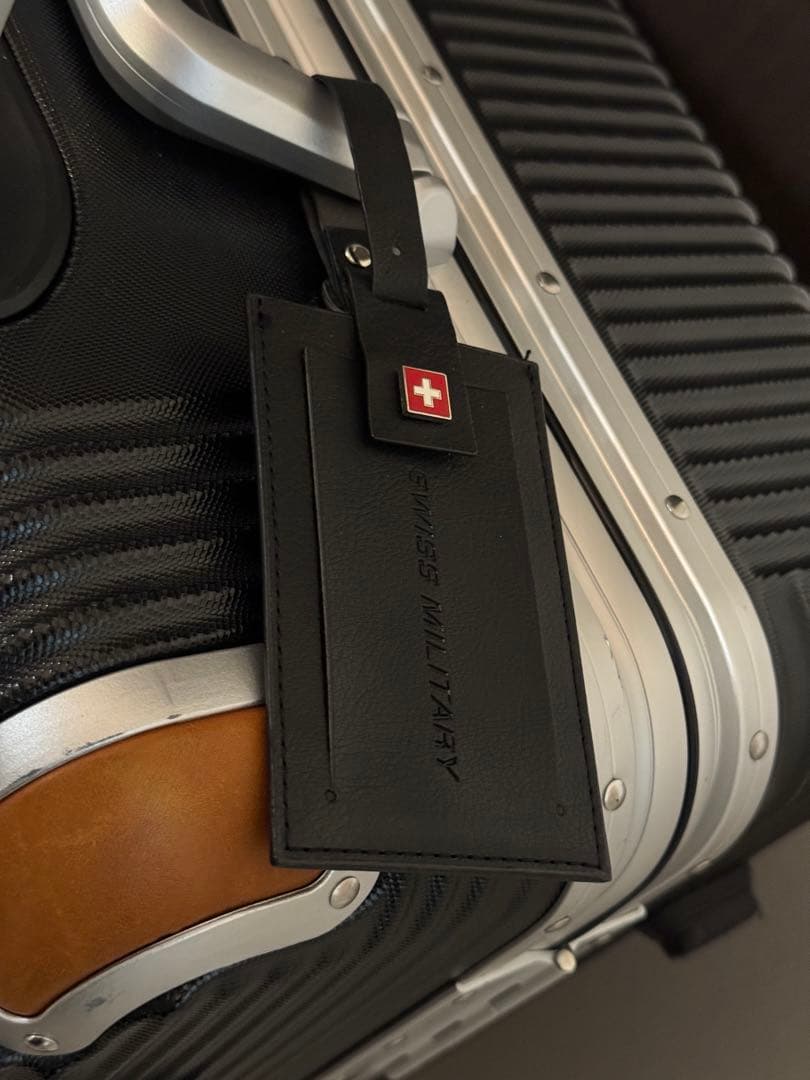 【うっき】スイスミリタリー Premium スーツケース 64L