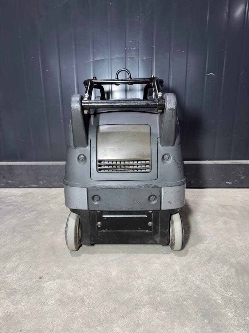 ダイワ インバーター発電機 iEG2800M 発電機ガソリンエンジン 現場