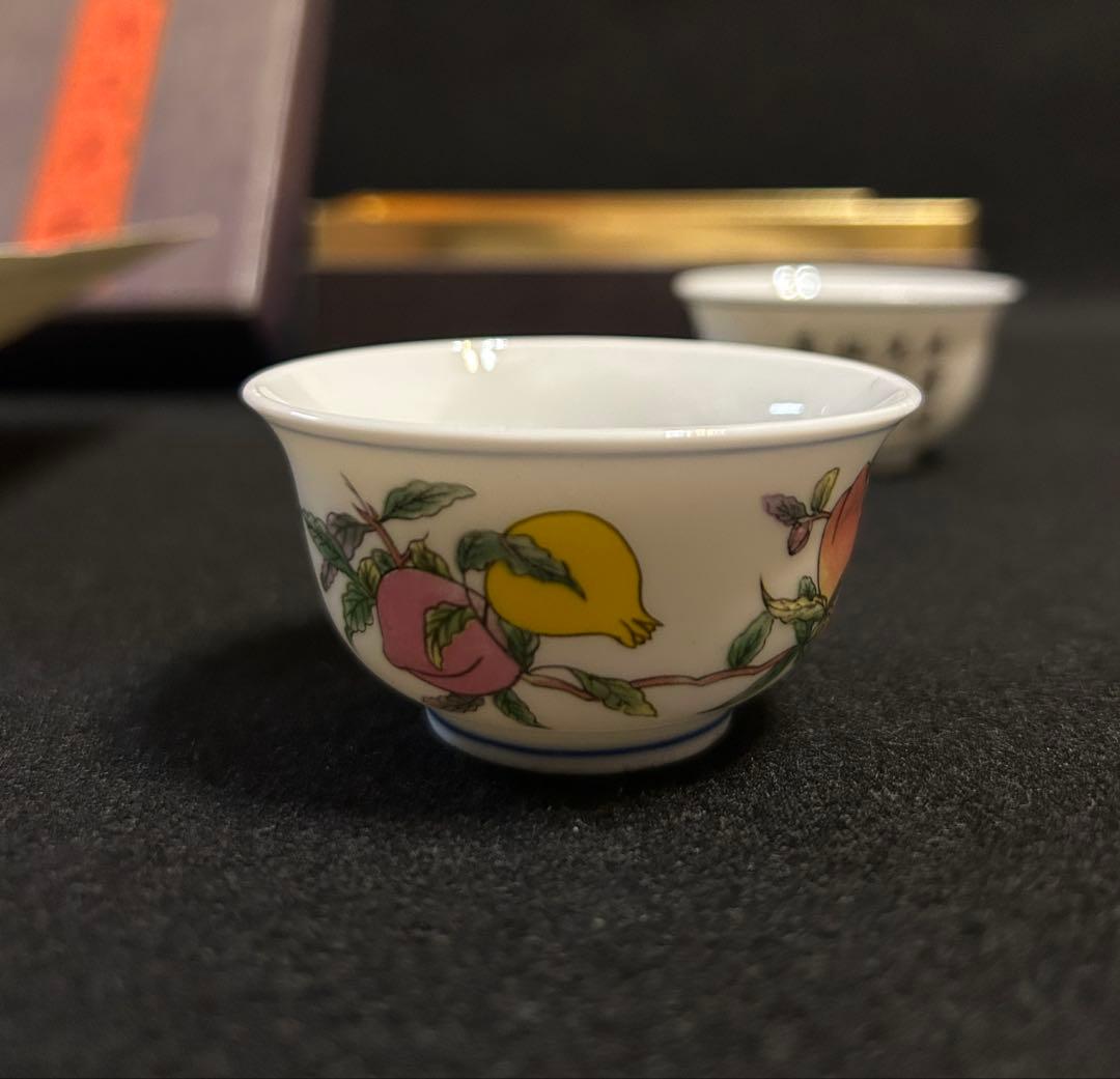 ● 国立故宮博物院 三多盃 複製品 桃 故宮 清 美術 磁器 茶器