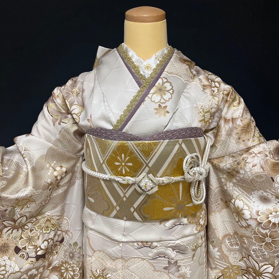 くすみ系ベージュの上品な古典振袖フルセット