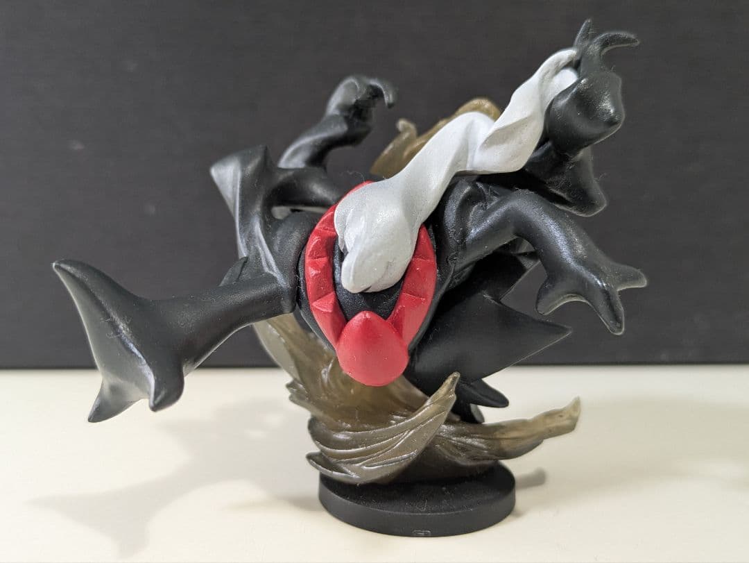 海洋堂 ダークライ フィギュア 予約特典