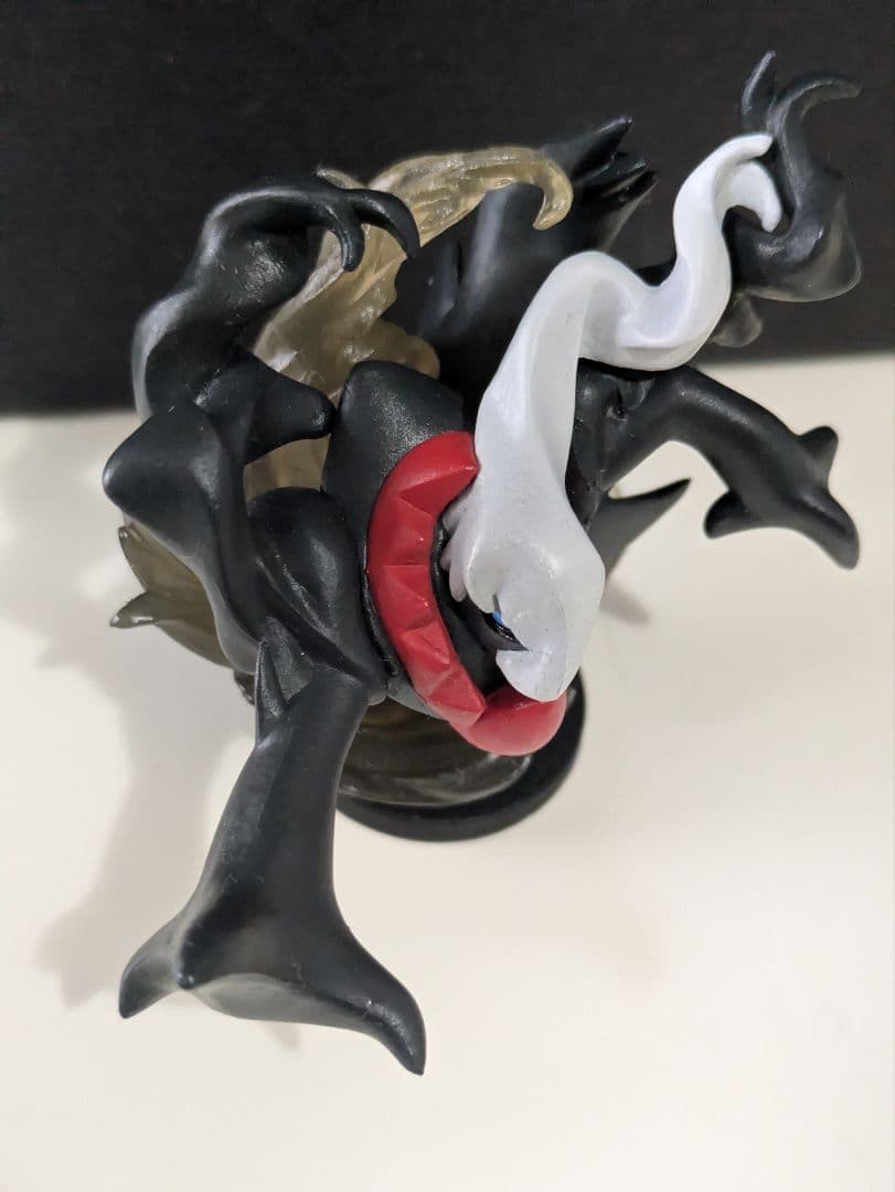 海洋堂 ダークライ フィギュア 予約特典