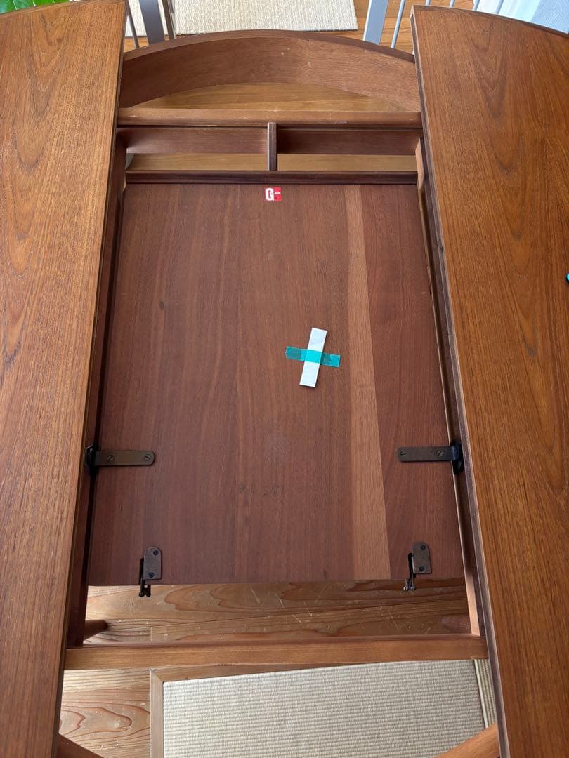 G-PLAN直径122センチ伸長式ダイニングテーブル