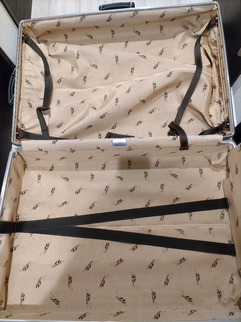 リモワ　クラシックフライト　97L　4輪