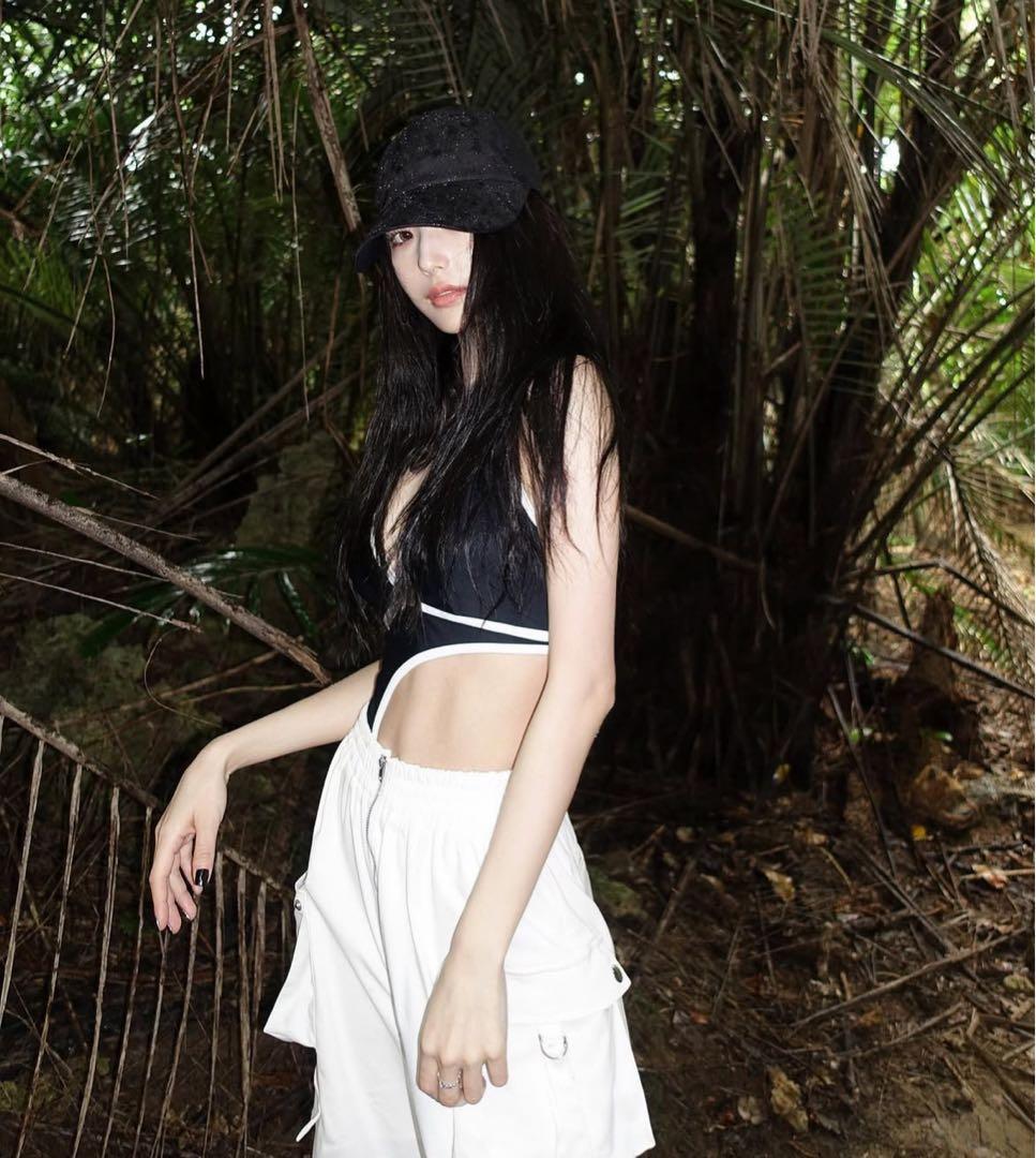 【完売品】MELTTHELADY水着 Fサイズ 即購入⭕️