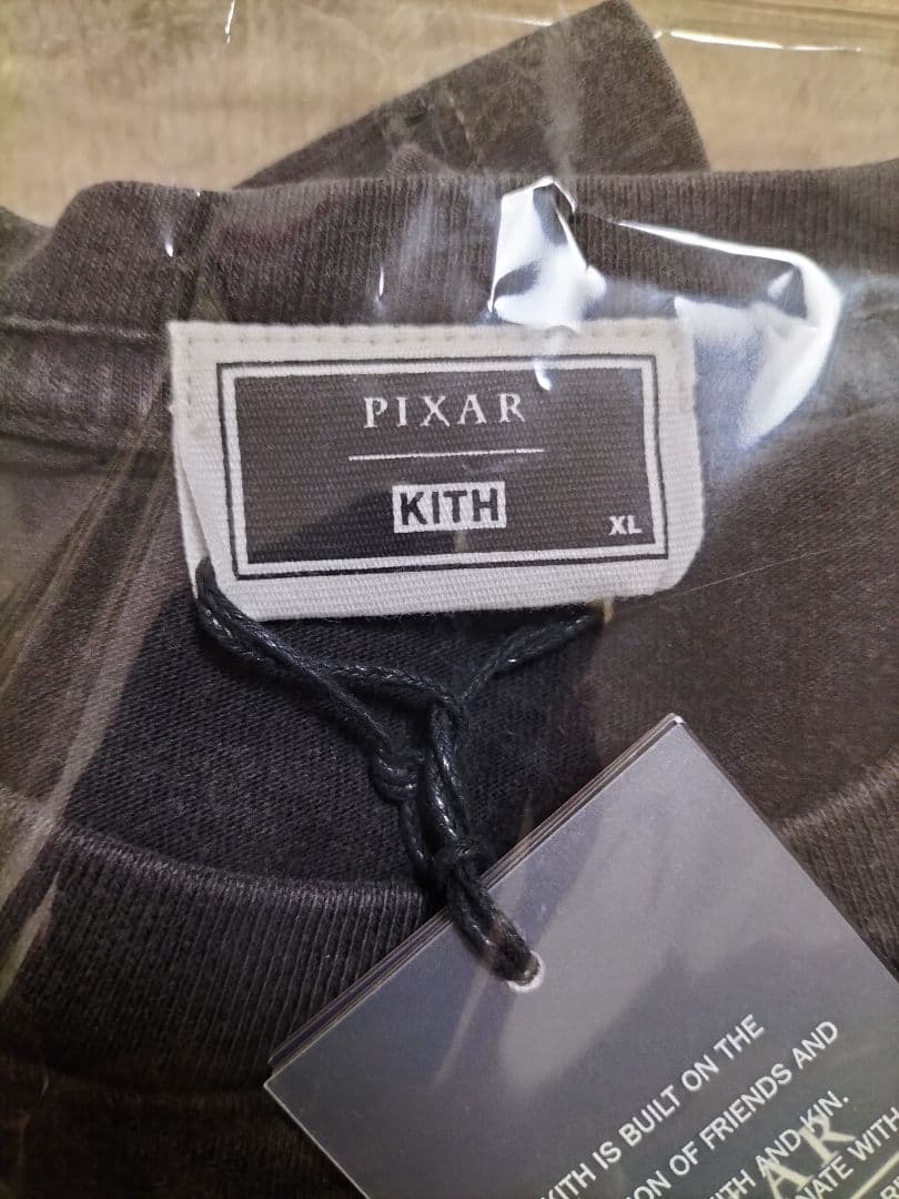 新品未使用 KITH × Disney Pixar ミスターインクレディブル