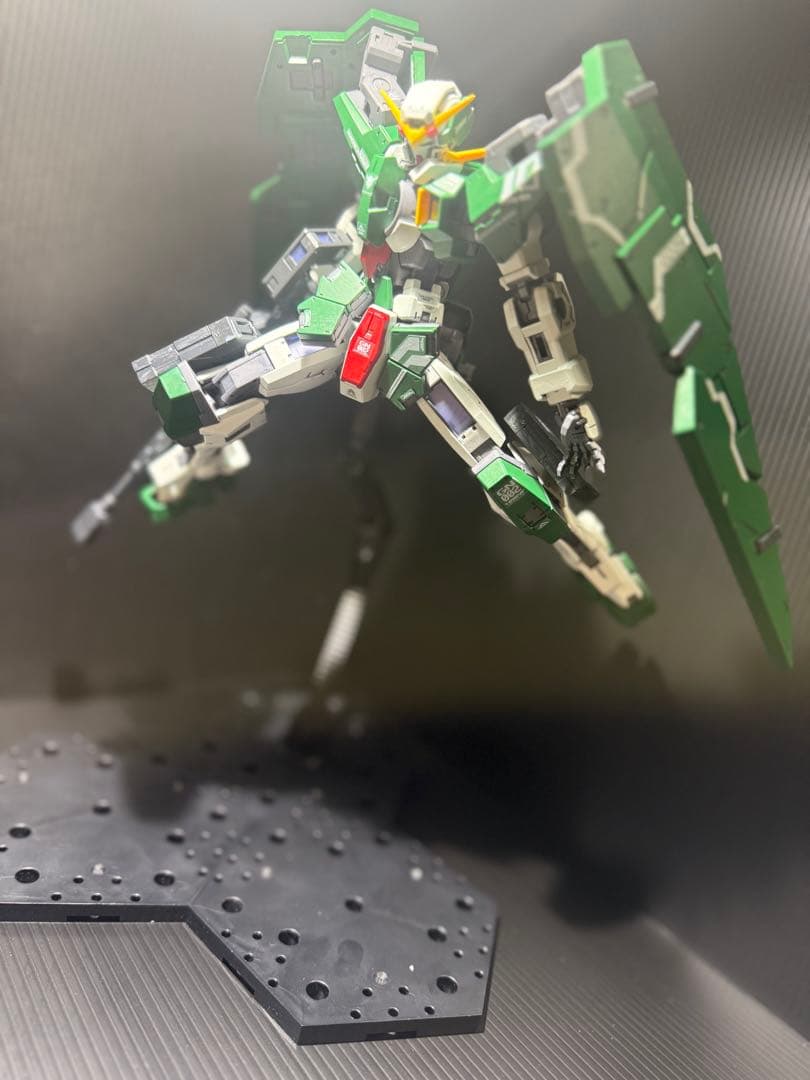 MG ガンダムデュナメス　塗装完成品