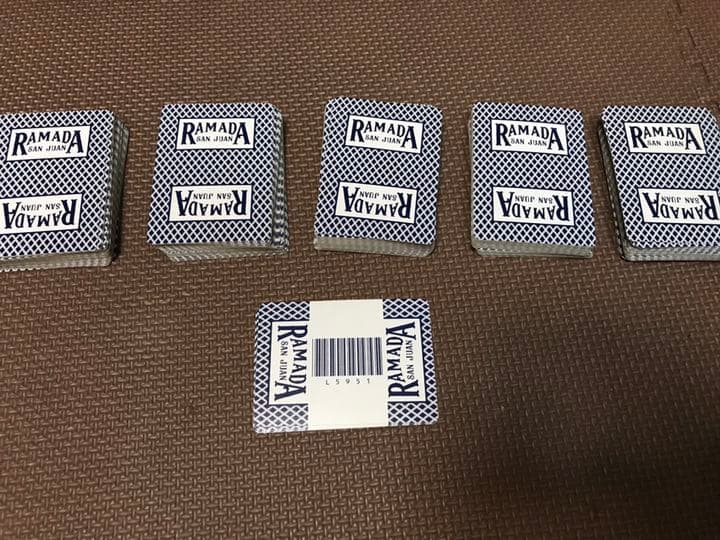 レア物☆カジノトランプの最高峰Bee（ビー）ブラックジャック専用マットとケース付