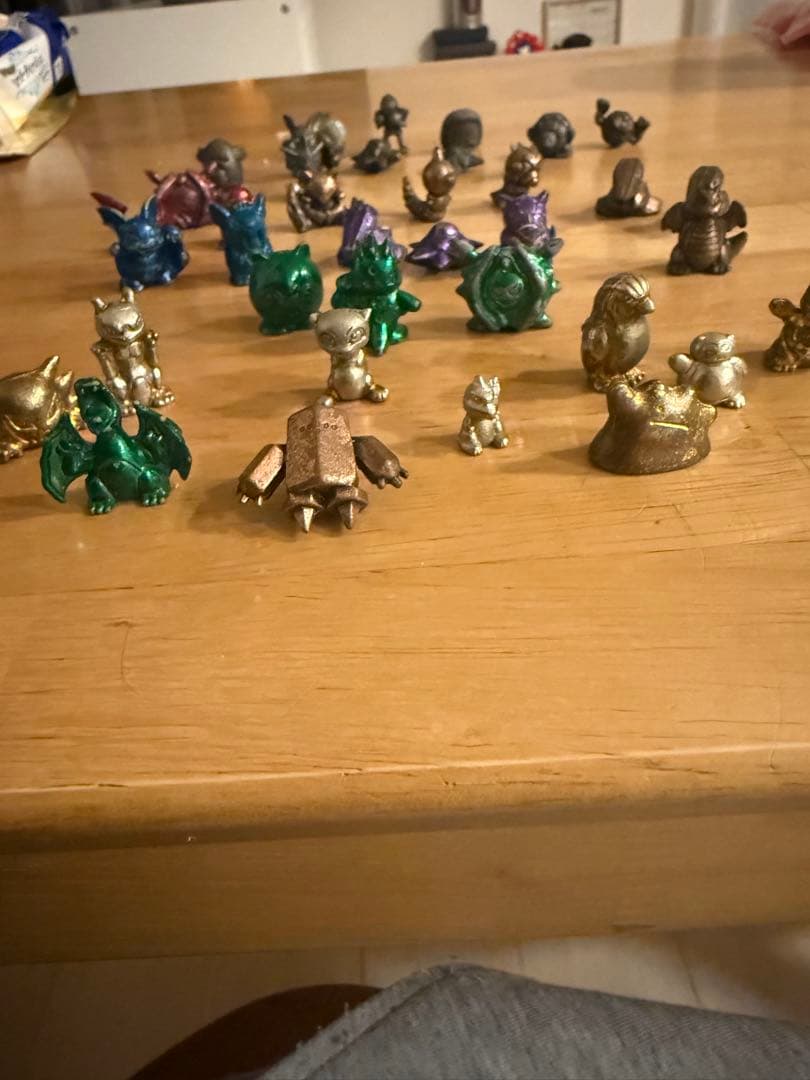 ゲームキャラクター 金属製フィギュアセット 約40体