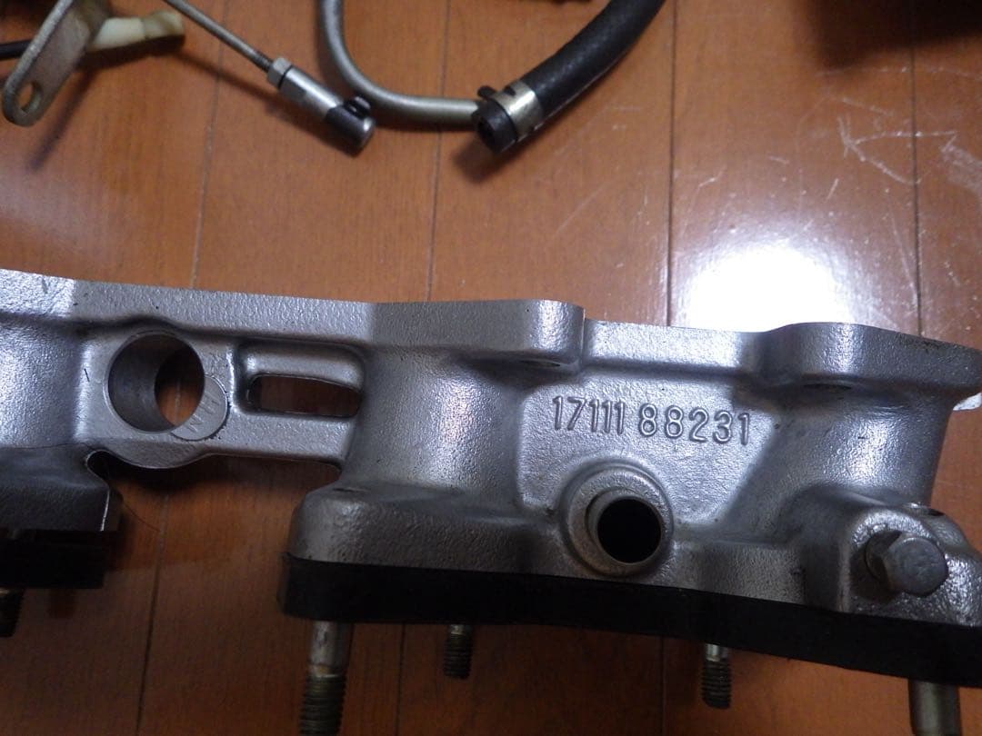 【当時物】トヨタ純正SOLEXソレックス40Φ２連4型+2TG用インマニ付