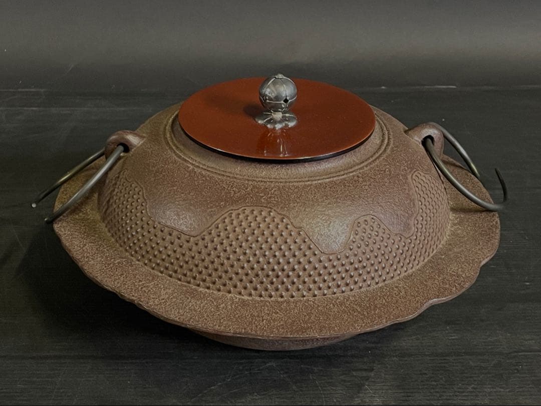 【美品】「母」 遠山霰地紋 銀摘み 透木釜 浄清 釜鐶 黄布 共箱 （20あ）