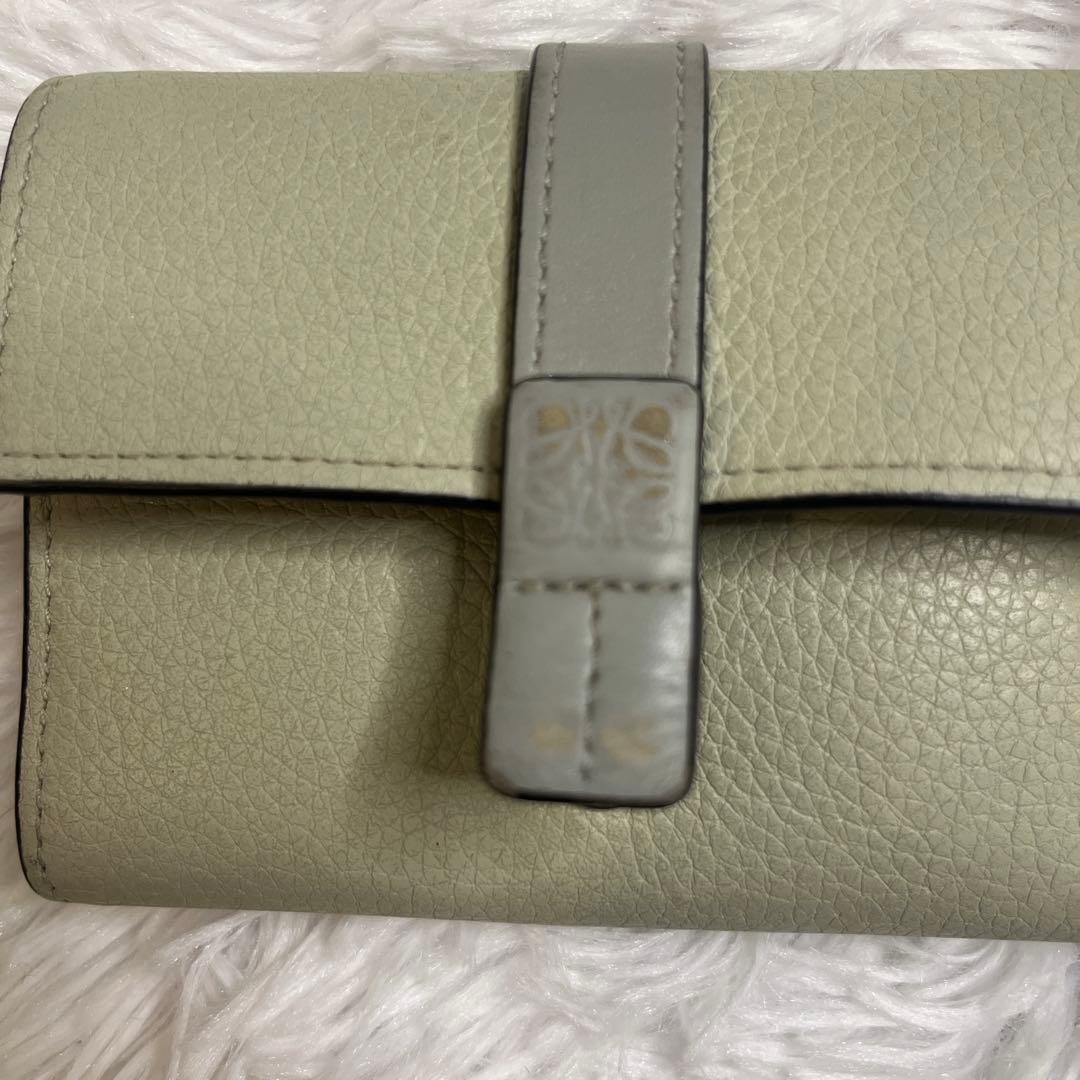 LOEWE ロエベ　バーティカルウォレット　三つ折り財布　アナグラム　グリーン