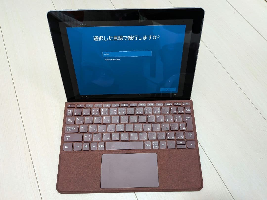 初代Microsoft Surface Go（Model: 1824）
