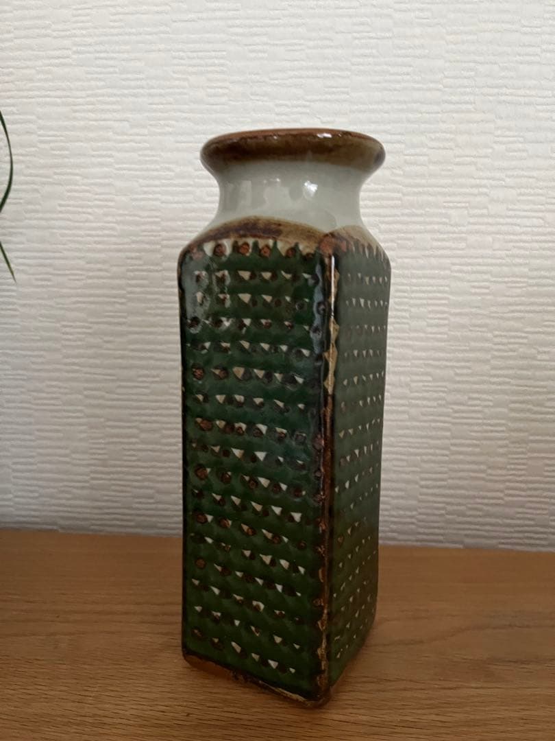 ＊メキシコ＊トナラ焼き　民芸品　フラワーベース 花瓶　グリーン/スクエア 24㎝