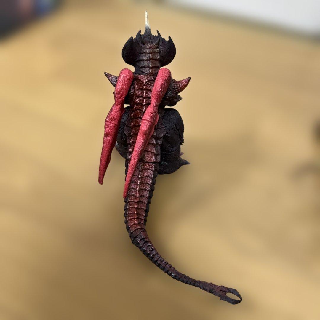 怪獣ソフビ　デストロイア