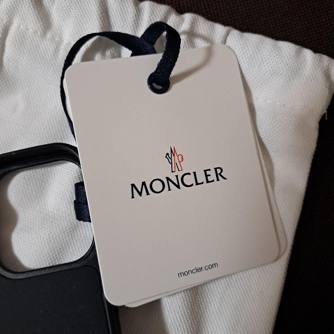 【新品/未使用】MONCLER スマートフォンケース iPhone15Pro用