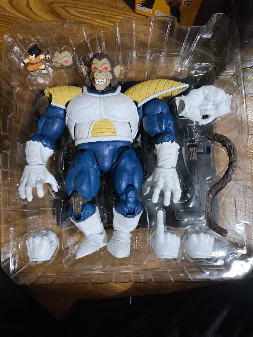 Ｓ.H.Figuarts　フィギュアーツ　大猿ベジータ