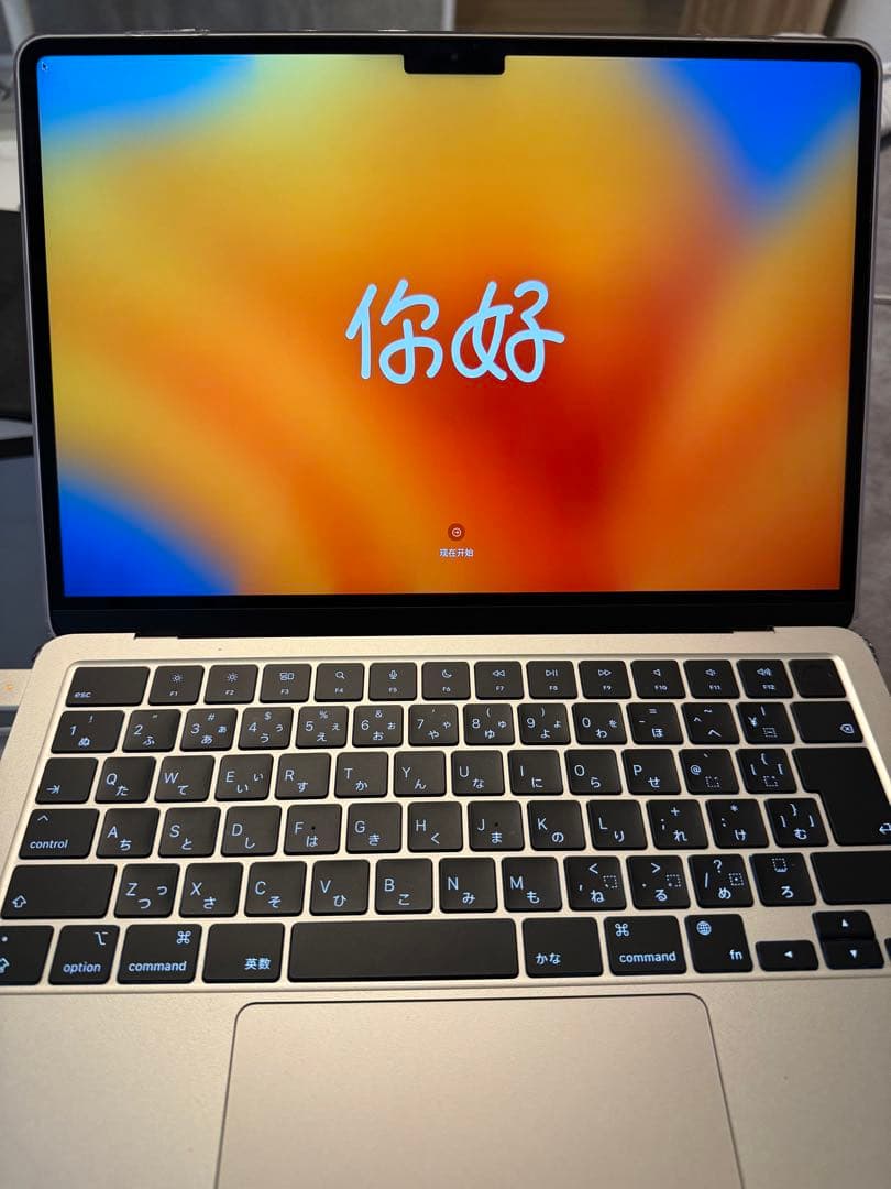 macbook air m2 13インチ　256GB スターライト