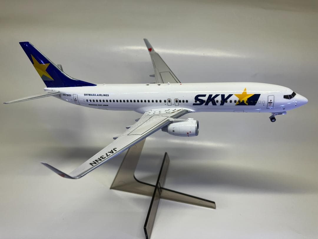 スカイマークボーイング737-800　1/200スケールプラモデル完成品