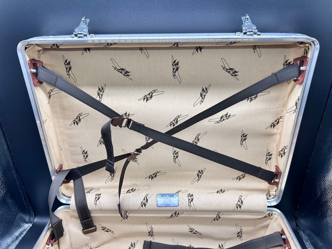 RIMOWAリモワCLASSIC FLIGHT35L 型番97052002鍵なし