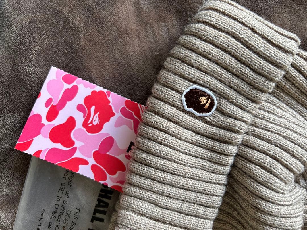 期間限定！今だけ価格！新品未使用　A BATHING APE ベージュニット帽