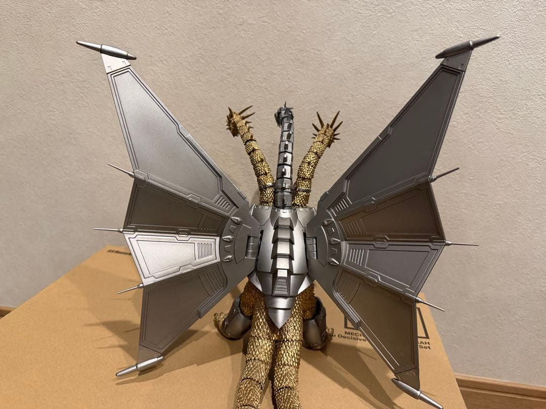 S.H.MonsterArtsメカキングギドラ 新宿決戦 Special Set