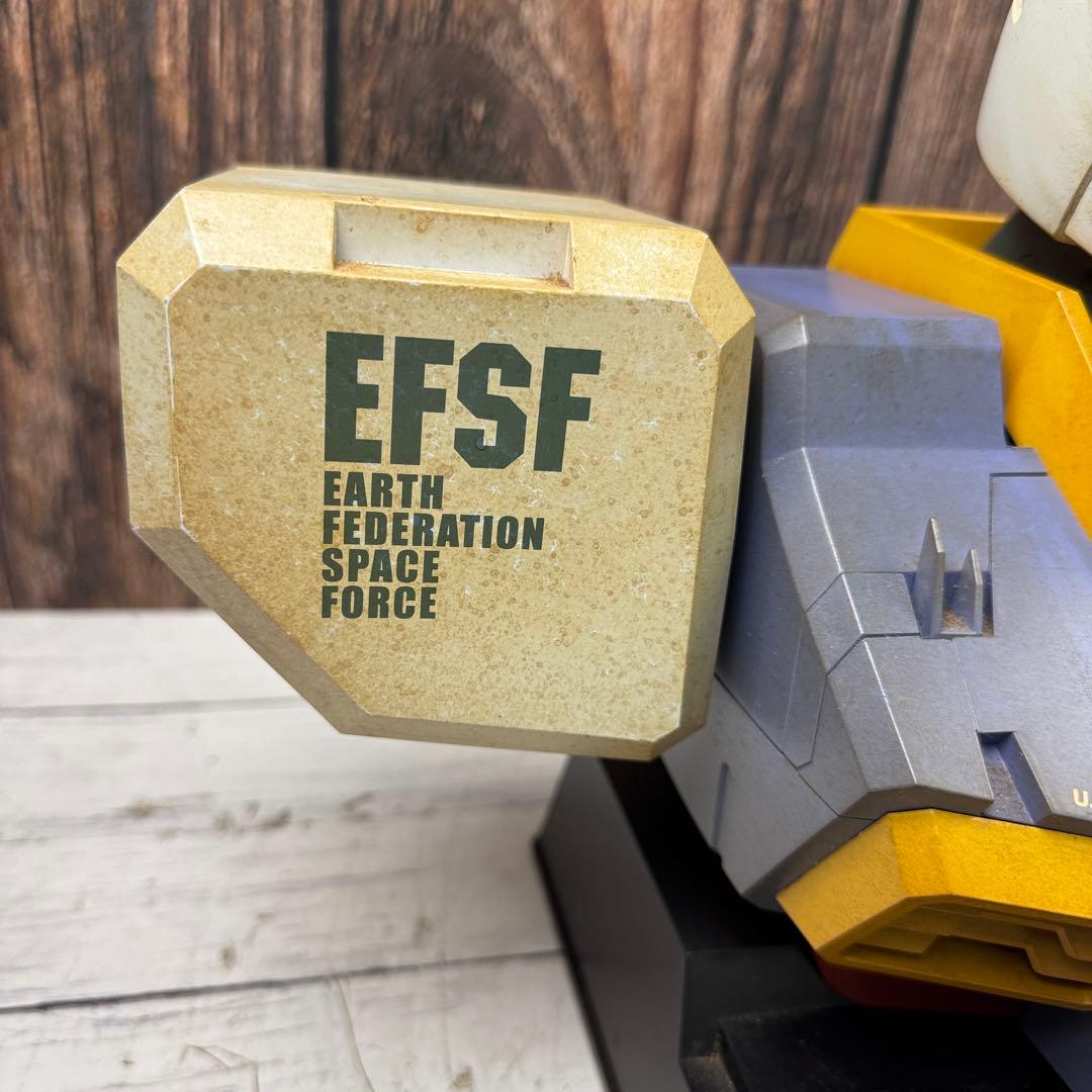 ガンダム 胸像型 ディスプレイケース MOBILE SUIT GUNDAM