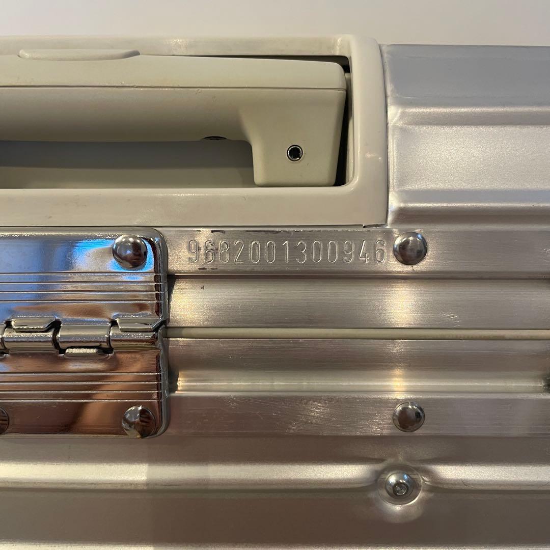 美品 RIMOWA × Vodafone Topas PILOT 2輪 アルミ