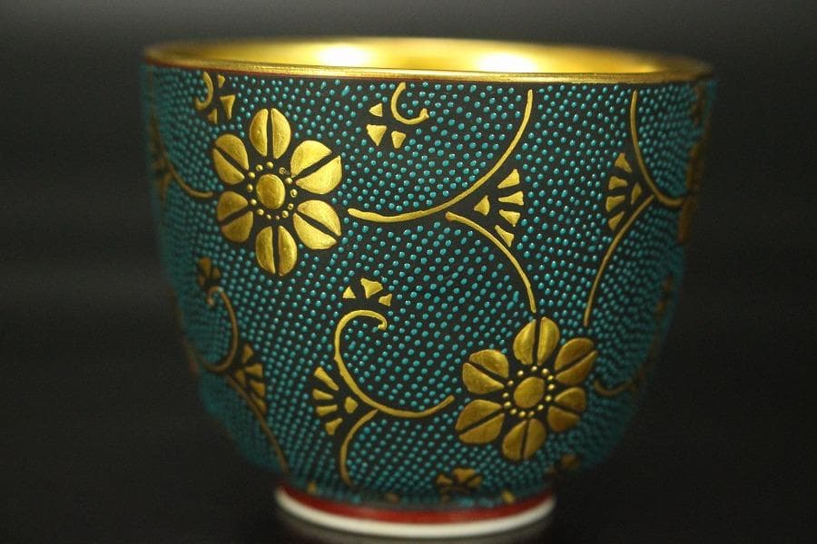 九谷焼 ぐい吞 青粒金盃 中田錦玉作 共箱(メ1240)