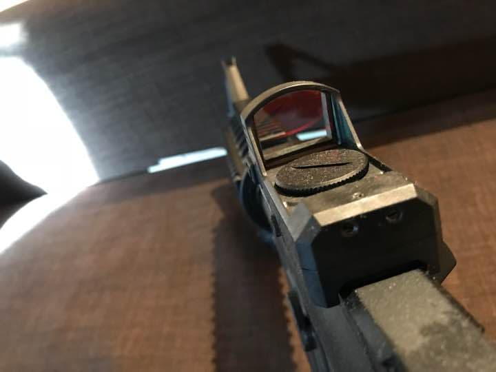 ★超値下げ中★次世代電動ガン M4 CQB-R ブラック （オプション付き）