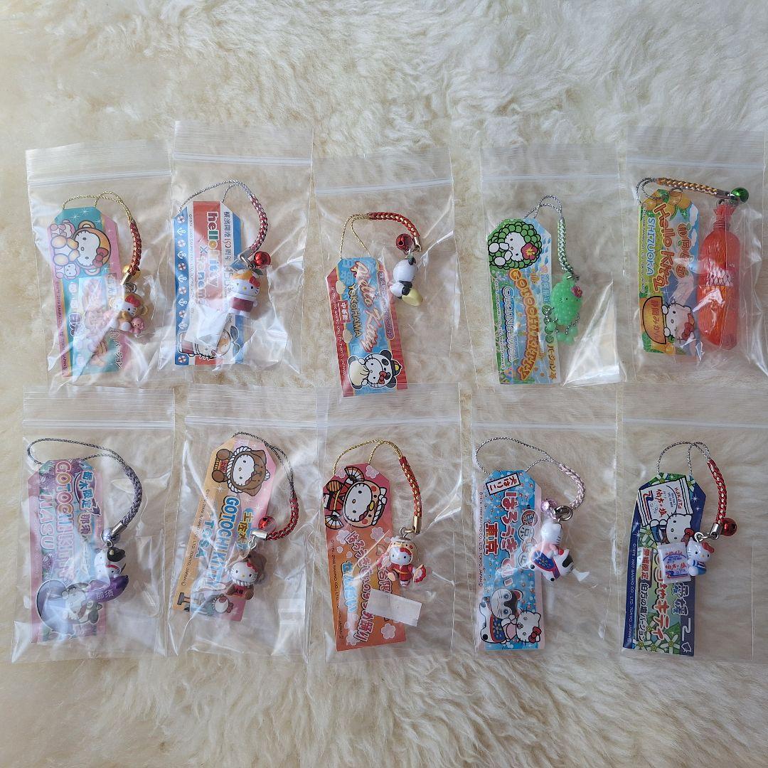 SALE　キティちゃん ご当地 根付け　ストラップ キーホルダー 60個
