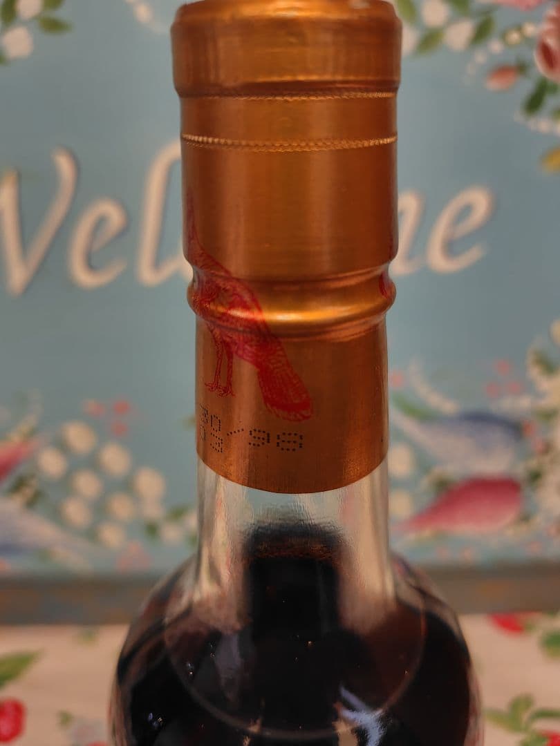 【新品未使用】ワイルドターキー　８年　750ml 旧ボトル　金キャップ