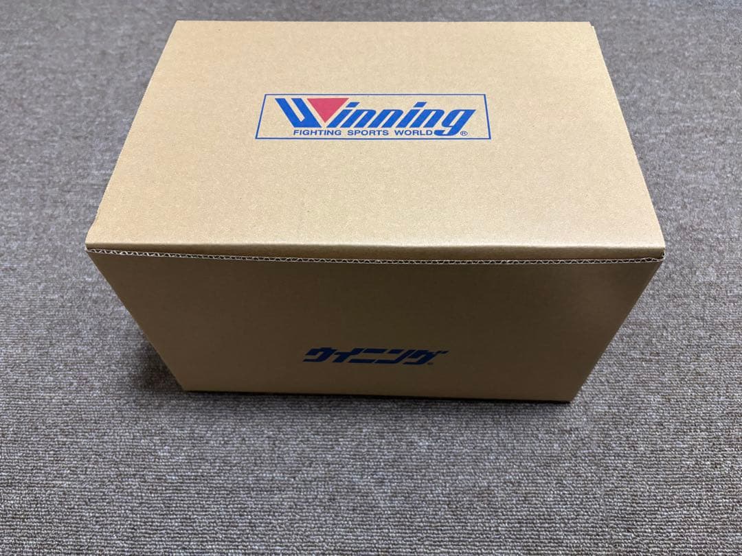 ウイニング　ボクシンググローブ　16oz 紐式　パープル✖️ゴールド