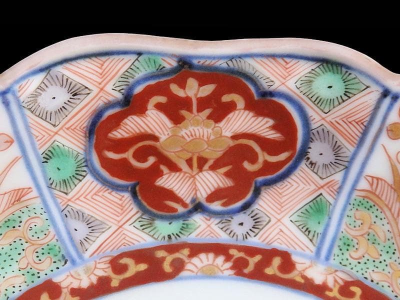 古伊万里　金襴手　松竹梅　菊花四方襷紋に花の図　６寸皿　N149AS-CYy