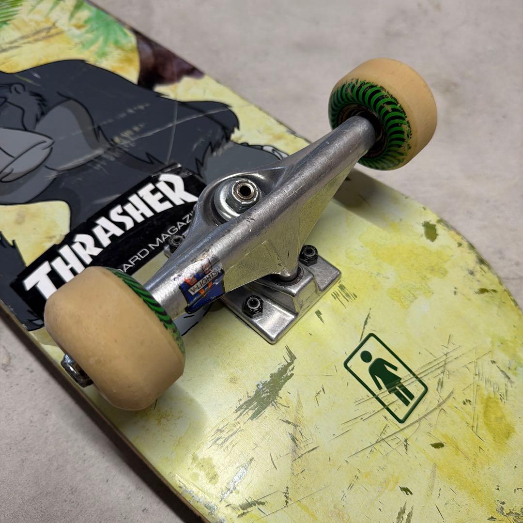 スケートボード　ガール