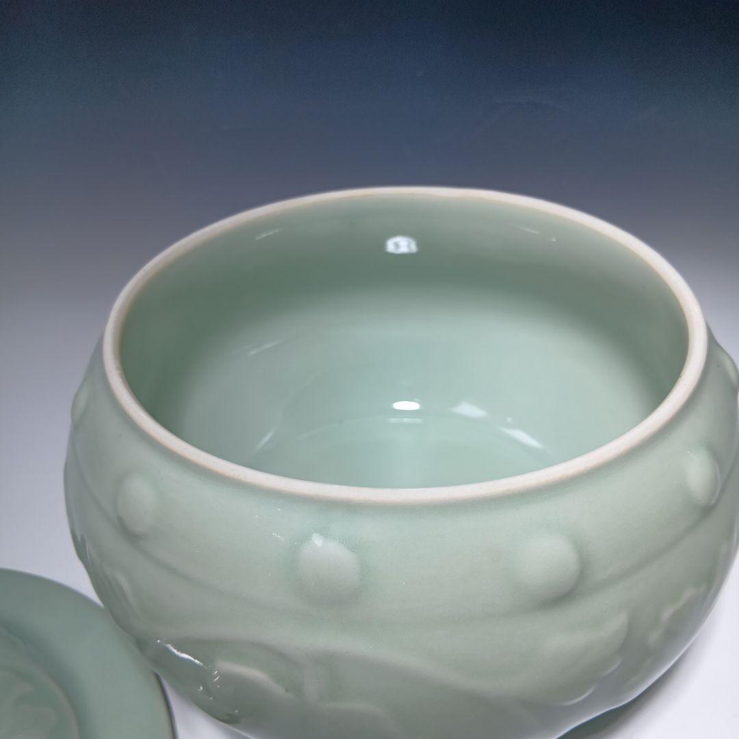 値下げ茶道具　砧青磁浮牡丹水指　(龍泉窯)　 替蓋付　美品