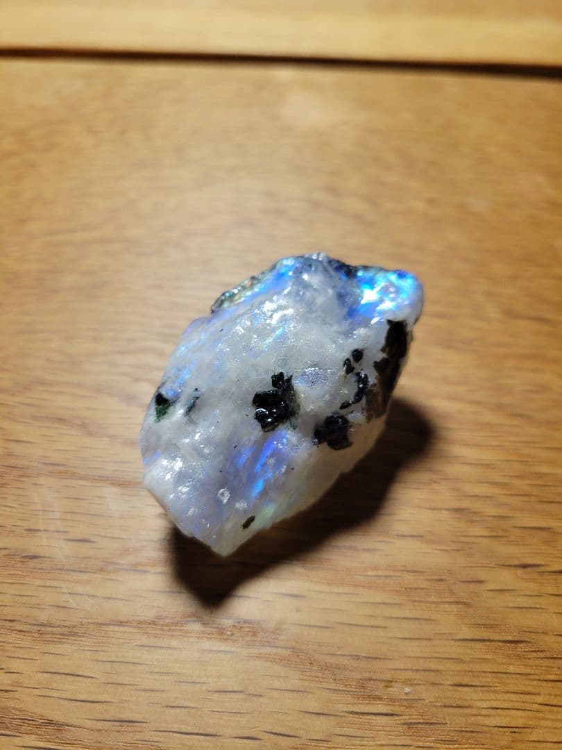スリランカ産　ブルームーンストーン原石　鉱物